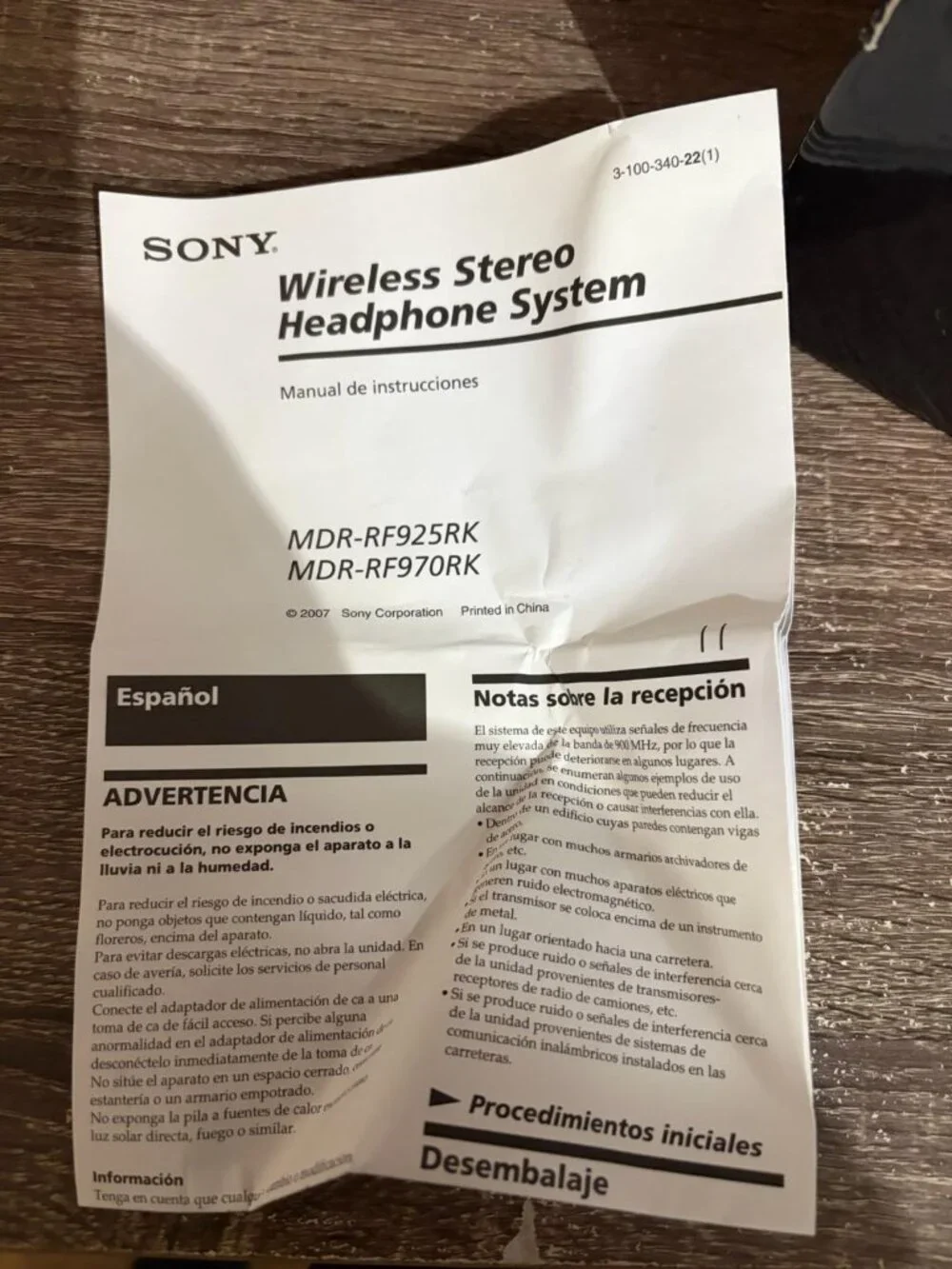 Sony MDR-RF970RK wireless stereo headphone system.